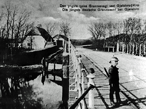 Tysk dreng leger grænsevagt ved Gelsbro